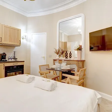 Apartment De Gamme En Plein Coeur De